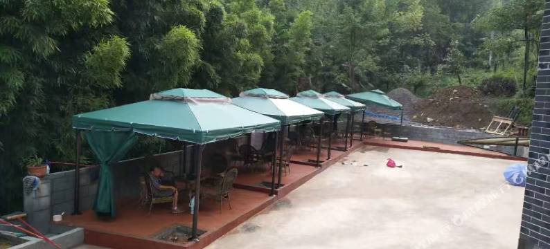 峨眉山水井湾山庄图片