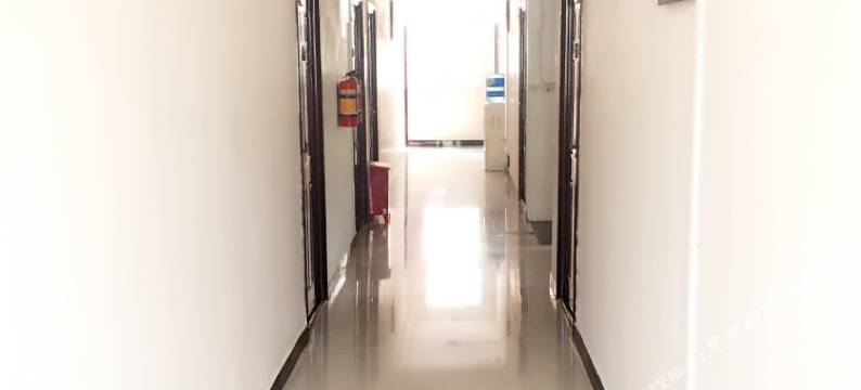 昆明呈贡益华旅社图片