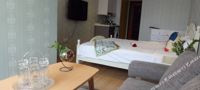 上海精致小屋公寓图片