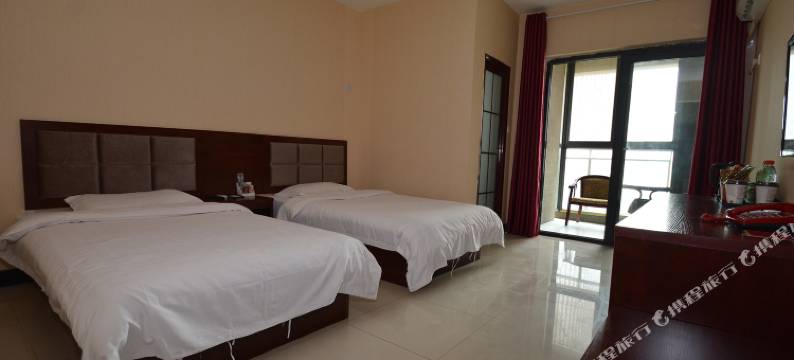 金凤凰商务酒店(郑州博览中心地铁站店)图片