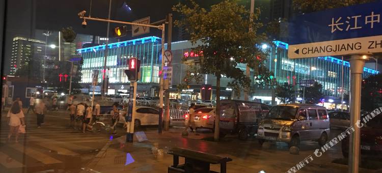 青岛金沙滩凤凰金岸套三精装房普通公寓图片