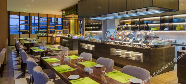 南京上秦淮套房假日酒店图片