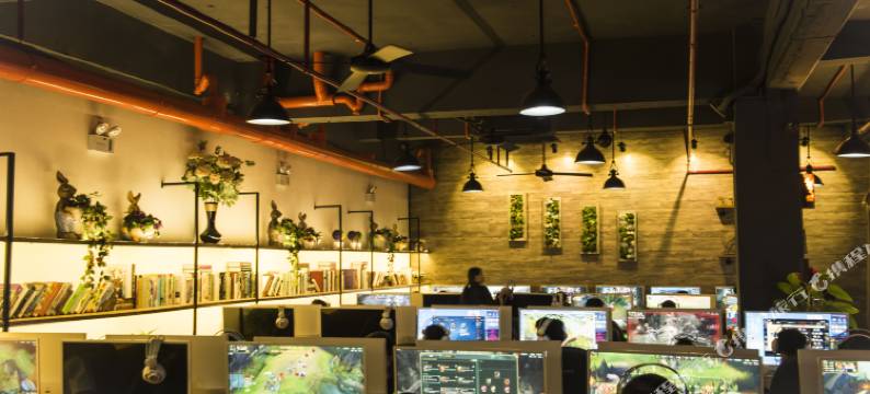 万里红大酒店(深圳技术大学店)图片