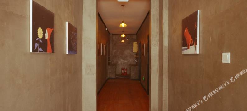 珑悦楼国际青年旅舍(湖南路山西路店)图片