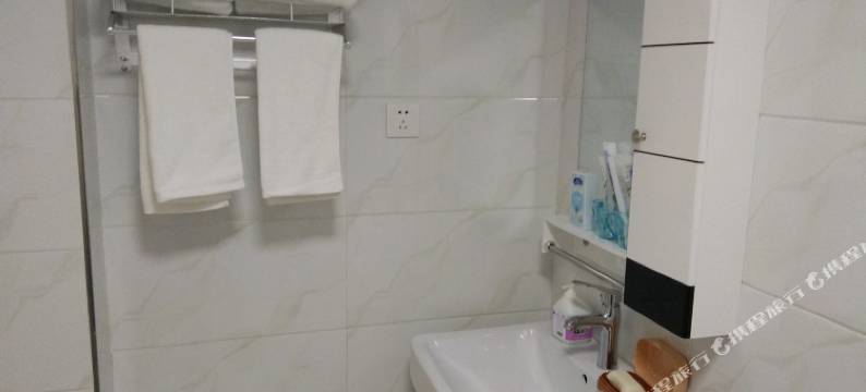 西安人生安静普通公寓(曲江商圈长安南路分店)图片