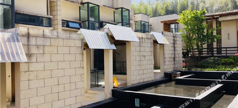 藏龙大别山度假酒店图片