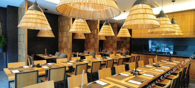 阿斯托里亚广场(Astoria Plaza)图片