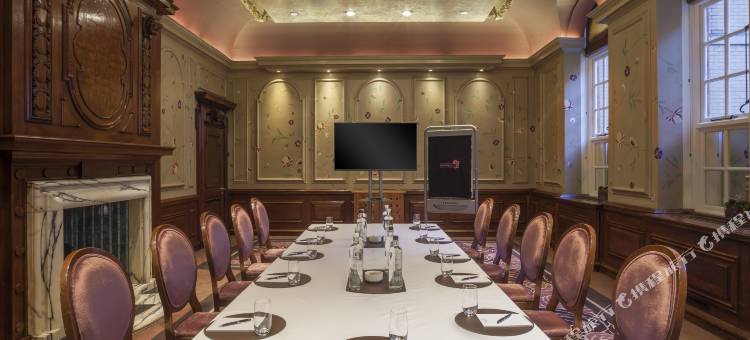 罗斯特里盯酒店(The Roseate Reading)图片