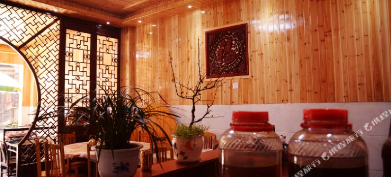 婺源李坑溪边客栈图片