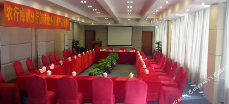 丰顺美食城顺豪温泉酒店图片