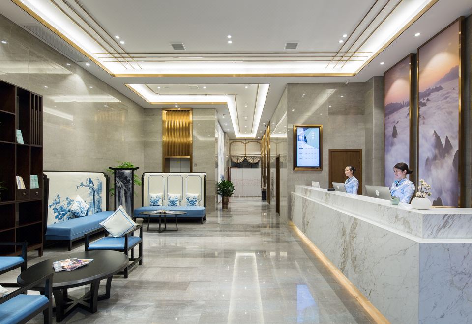TILL BRIGHT Hotel (Shaoyang High-speed Railway Station)Hotel Overview