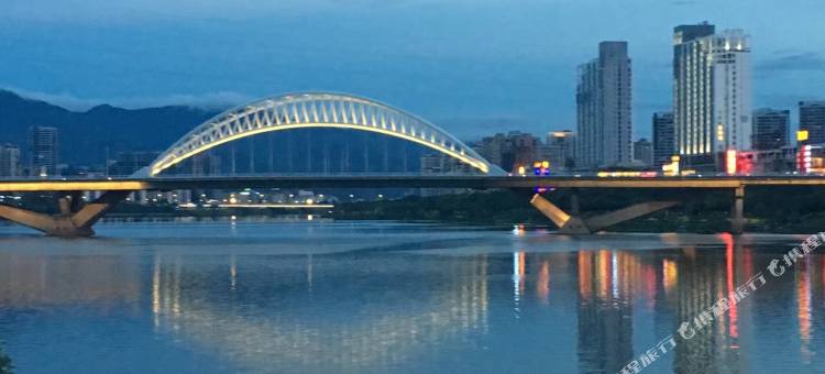 虔美国际酒店(赣州站巨亿万达广场店)图片