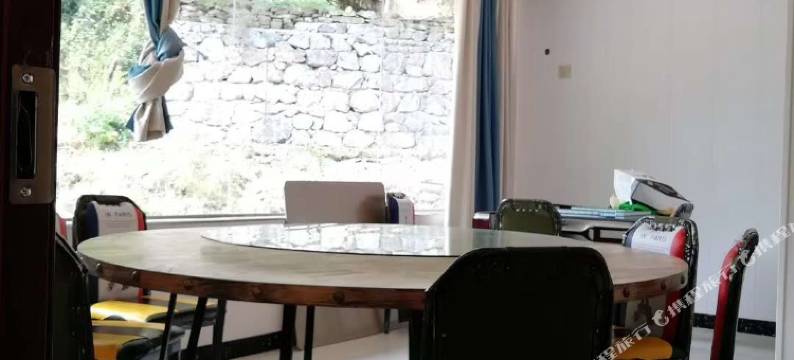 梵净山煜鑫航侗庄图片