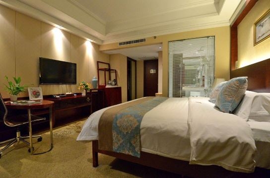 水邑·柏青酒店(菏泽中华路店)