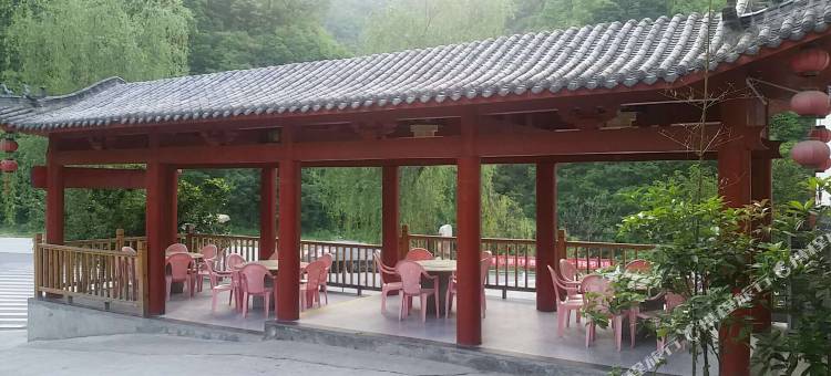 蓝月亮智能酒店(老君山景区店)图片