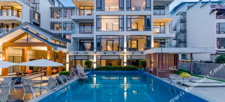 霁云上院度假酒店(阳朔十里画廊遇龙河店)图片