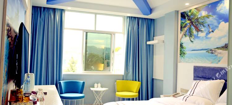 兴仁E恋主题酒店图片