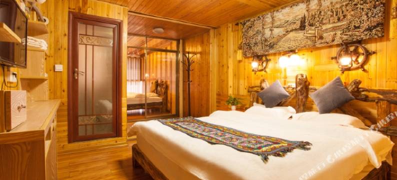 龙脊梯田阅阳楼尚品居(金佛顶缆车观景点店)图片