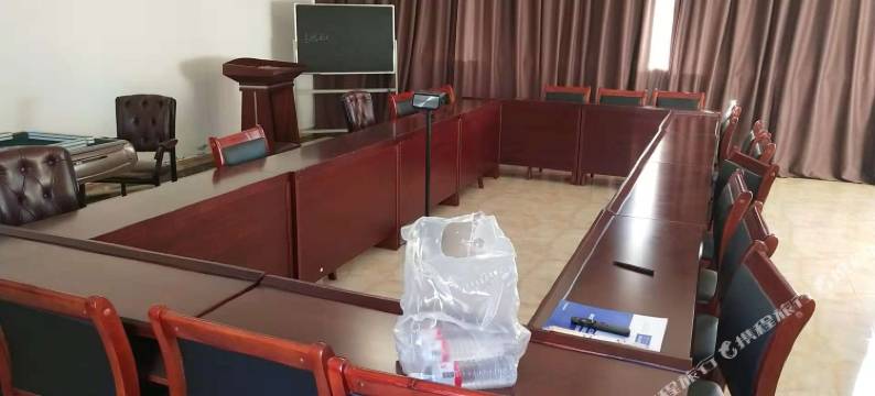 锦都酒店(东湖公园店)图片