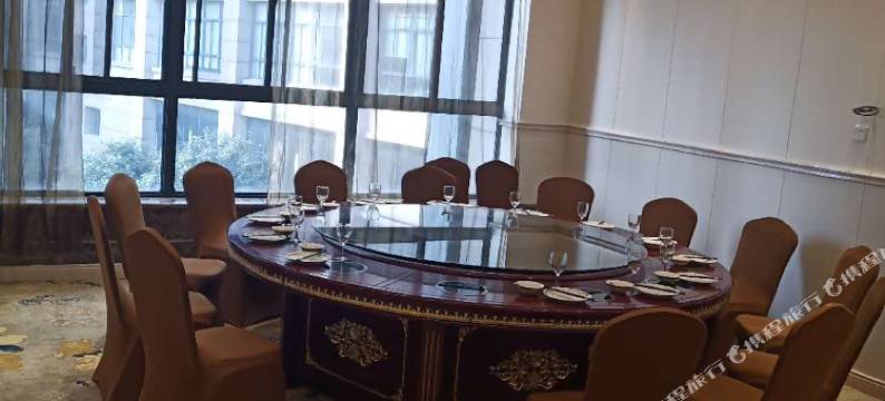 武汉隆程酒店(积玉桥地铁站店)图片