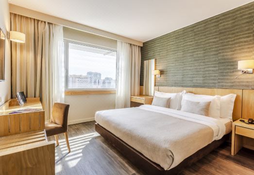 HF Ipanema Porto Hotel Overview