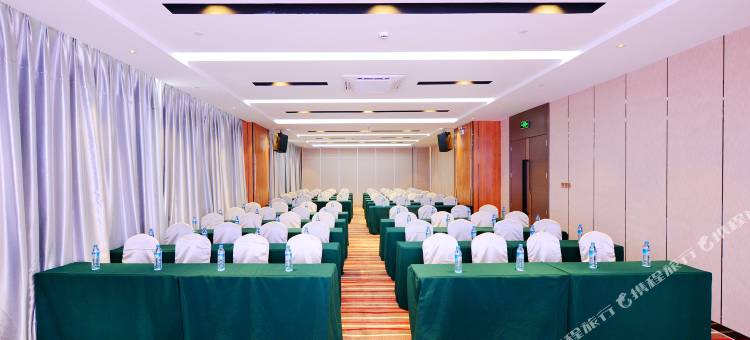 柏曼酒店(清镇时光贵州职教城店)图片