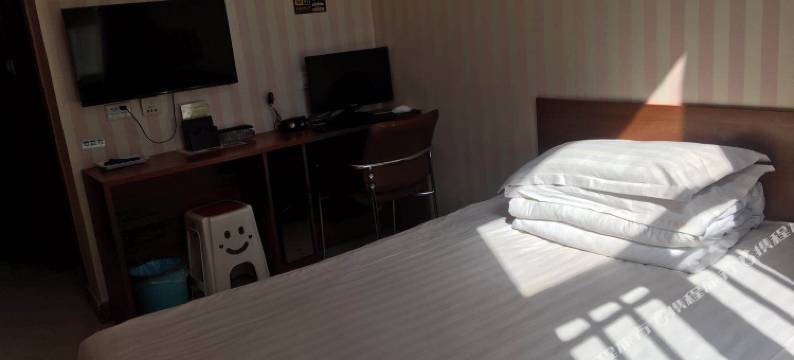 扎鲁特旗九方宾馆图片