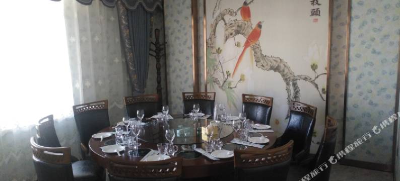 凉城名羊天下精选酒店图片