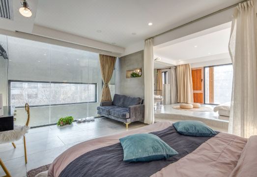 Shung's B&B Hotel Overview