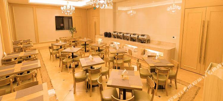 维也纳国际酒店(达州火车站罗浮广场店)图片