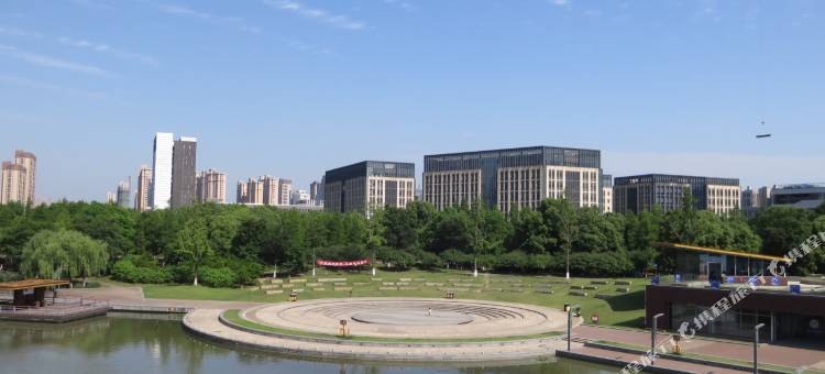 德居人合酒店(昆山花桥光明路地铁站店)图片