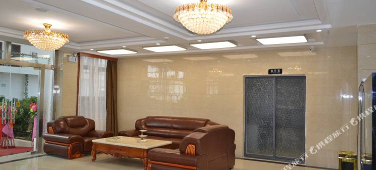 改则盛捷大酒店图片