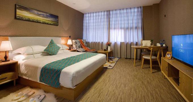 360精品公寓(沈阳南塔鞋城店)