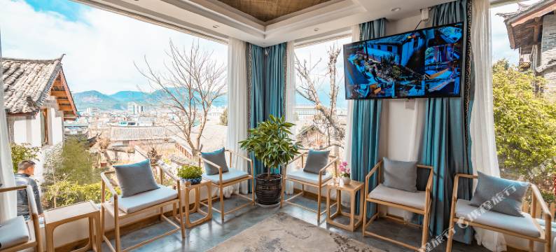 丽江古城伴山云府设计师轻奢美宿图片