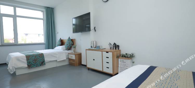 蓝乔青旅酒店(大连北站华南广场店)图片