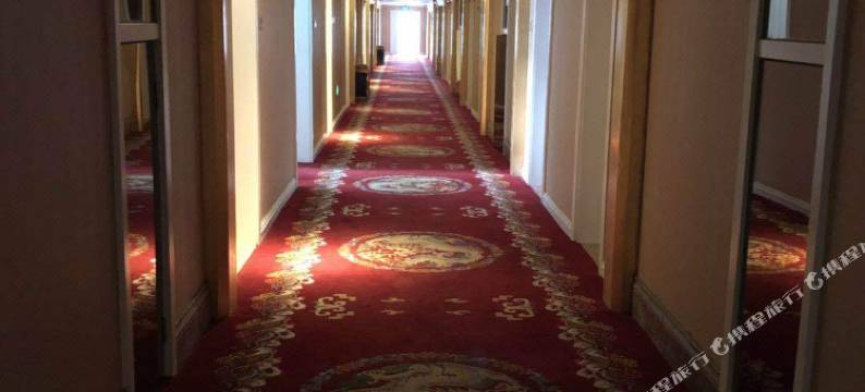 合作香巴拉大酒店图片