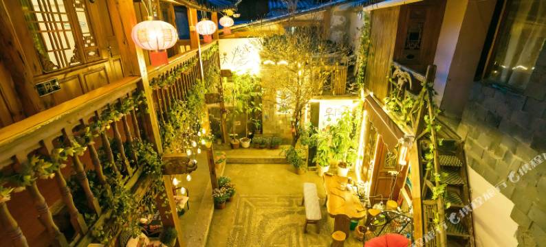 春诵夏弦精品客栈(丽江古城店)图片