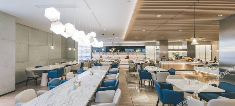 义乌国际商贸城稠州北路亚朵酒店图片