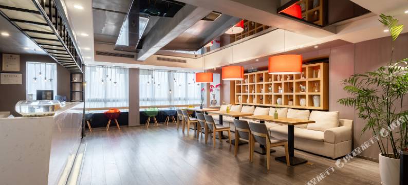 悠熙酒店(重庆大学城轻轨站熙街店)图片