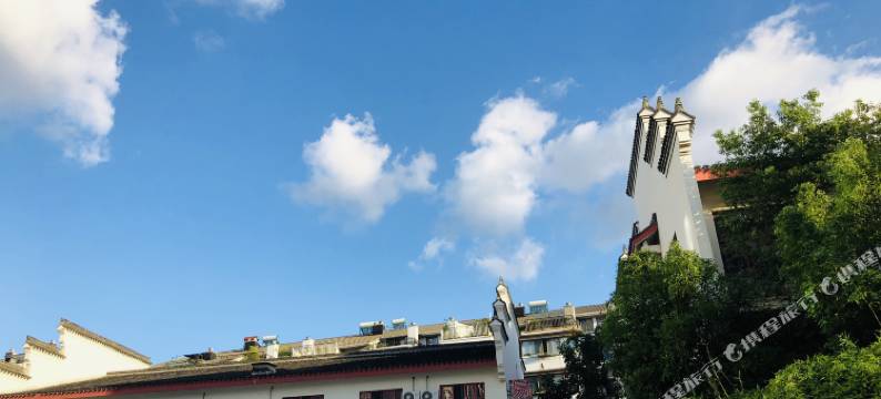 易居酒店(宁波镇海中学店)图片