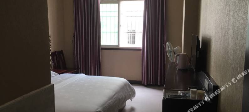 西昌宏鑫假日酒店图片