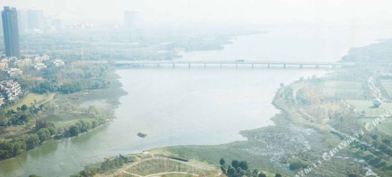 武汉格鲁特精品酒店(体育中心经开万达店)图片