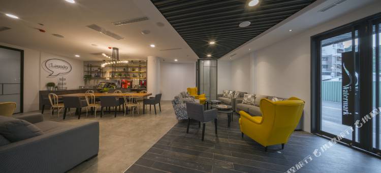 高雄碧港良居商旅西子湾馆图片