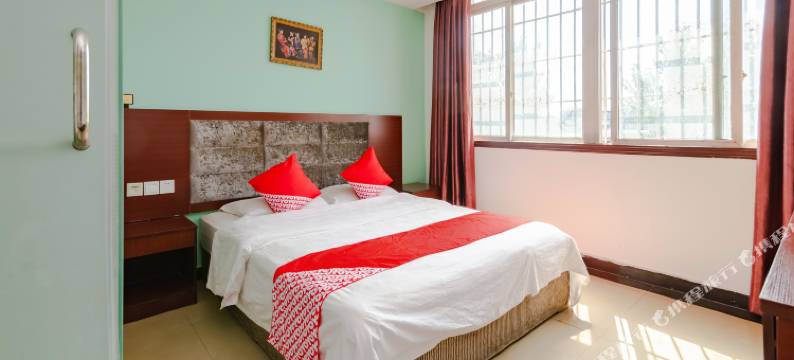 OYO成都海鹏酒店图片