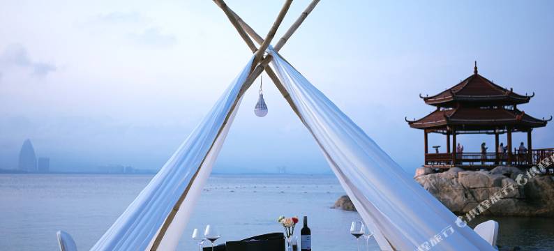 三亚蜈支洲岛珊瑚酒店木屋图片