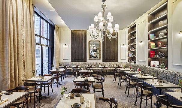 Steigenberger Hotel Herrenhof Hotel Overview