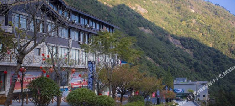三清山天龙酒店(外双溪游客中心店)图片