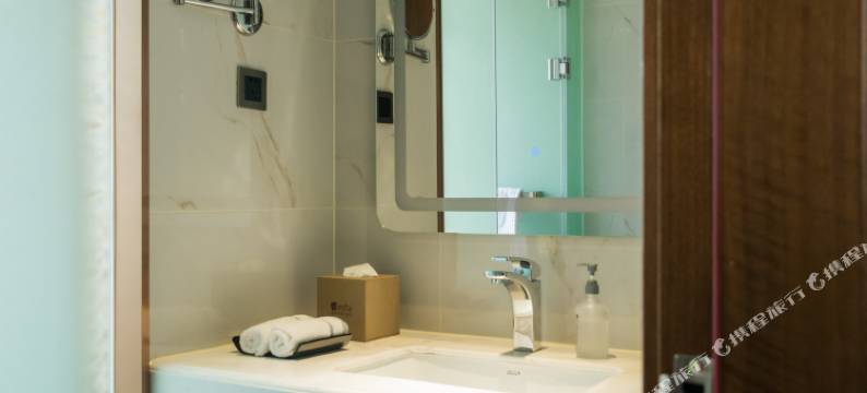 裕阳国际酒店(武汉黄鹤楼中南路地铁站店)图片