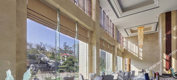 衡阳丽波国际酒店(衡阳高铁东站店)图片