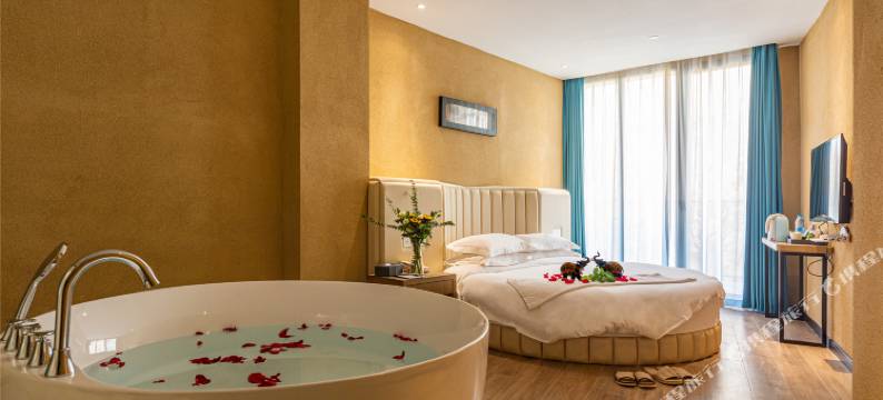 杭州全悦艺术酒店(杭州龙湖紫荆天街三墩地铁站店)图片